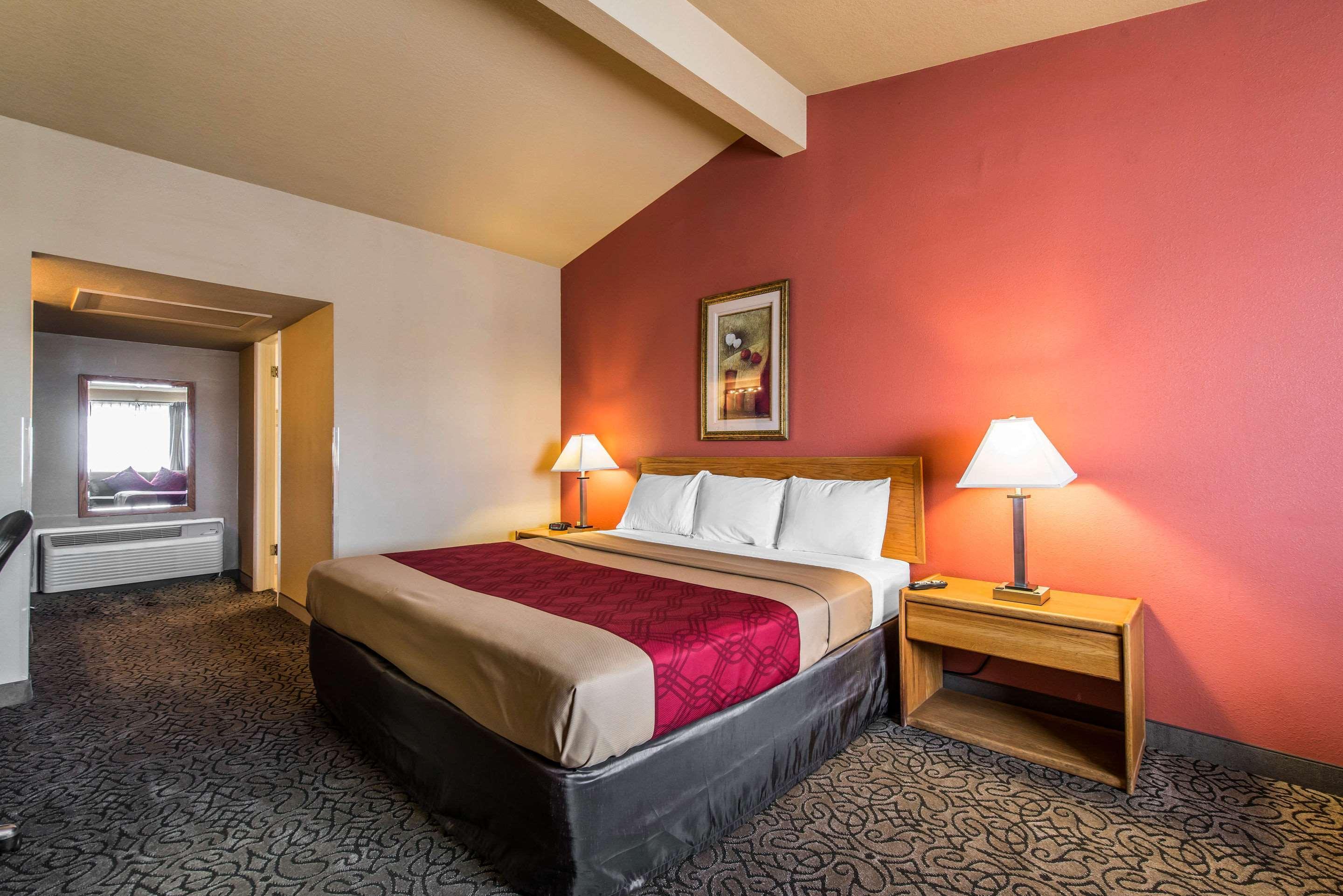 Rodeway Inn Brush Екстериор снимка
